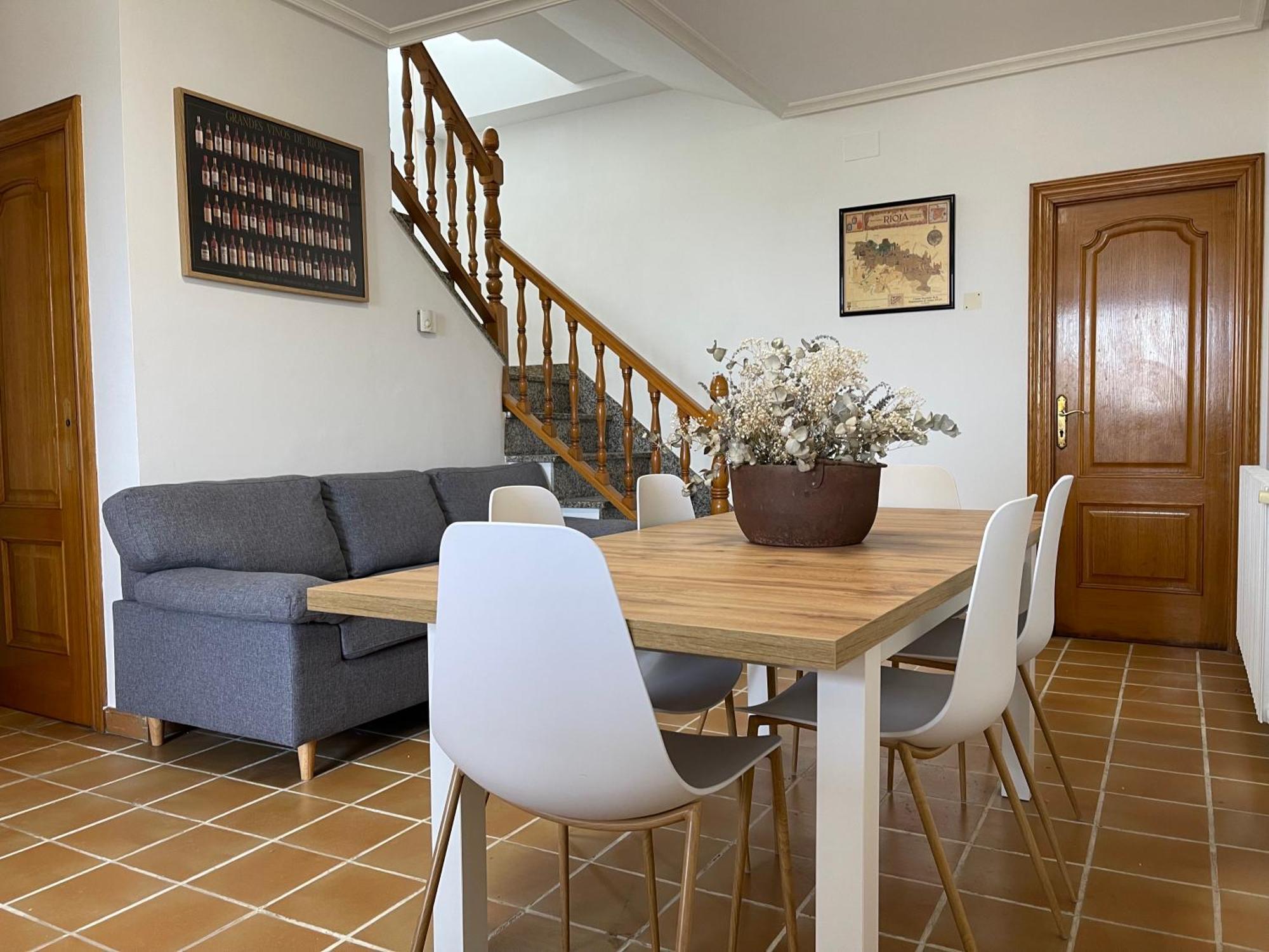 El Castillo La Rioja Apartment